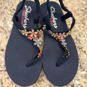 Skechers Yoga Foam Sandals